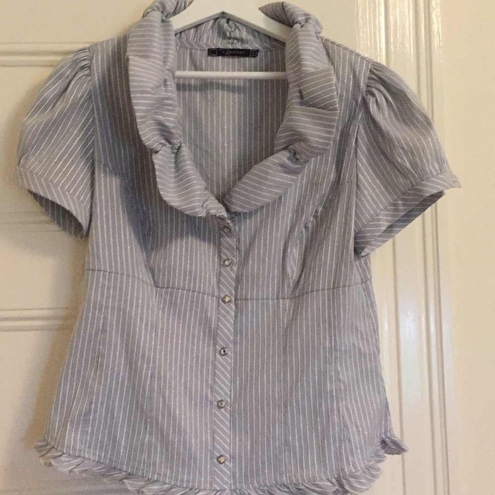 63% polyester 31% nylon 3% elastane 3% lurex.